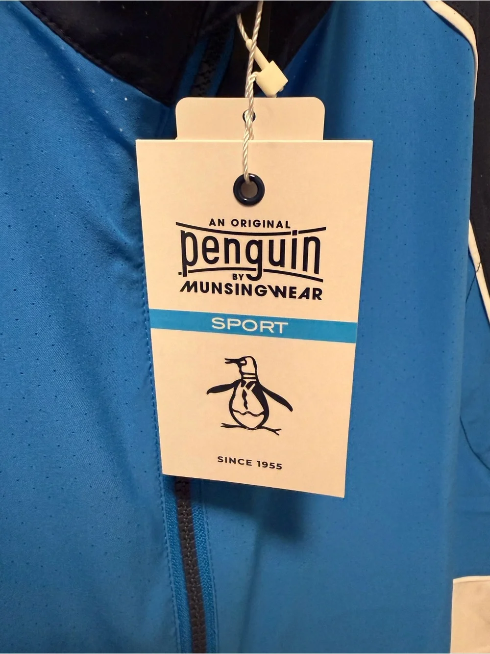 Men’s Original Penguin Sleeveless Full Zip Lightweight Woven Vest - Size Medium